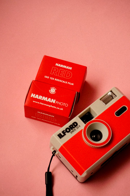 Harman Red 125 ISO Película Color Redscale C41 35mm 36 Exp