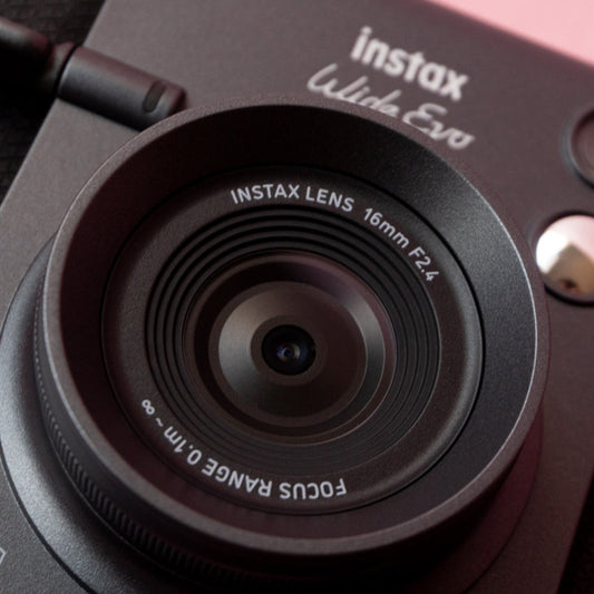 Fujifilm Instax Wide Evo Cámara Instantanea