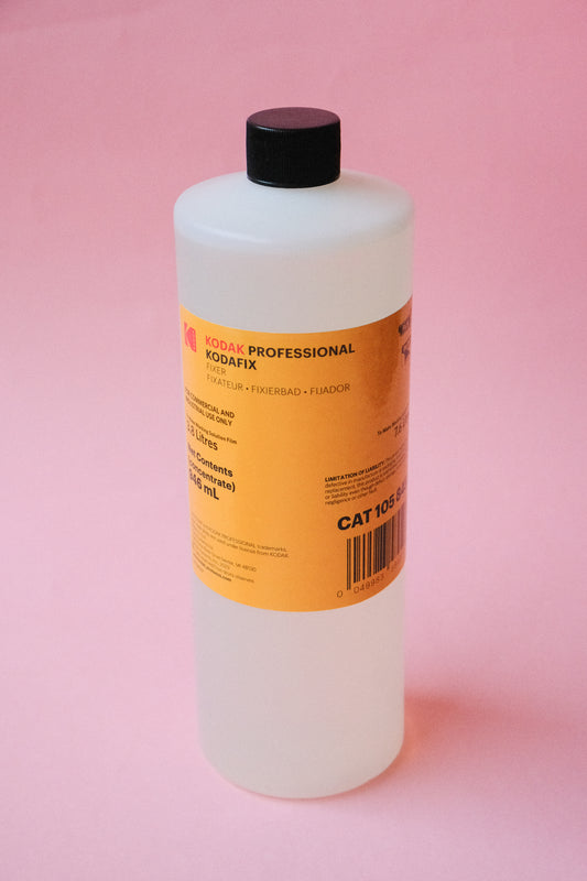 Químico Fijador Kodak con Endurecedor para Película – 946ml