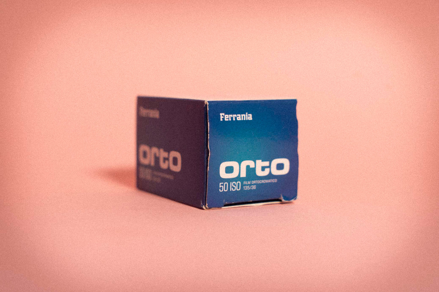 Ferrania-orto-50-blanco y negro-pelicula-25mm-36-exp