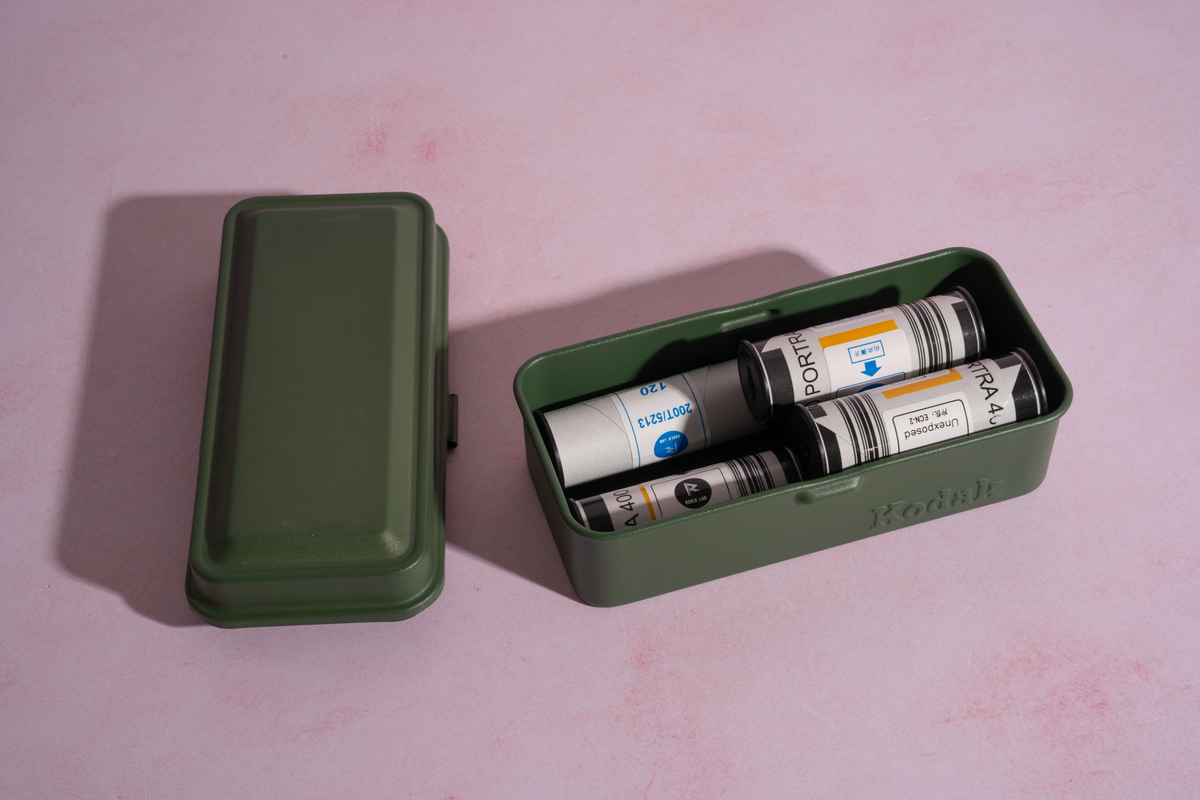 Kodak Case para Film de 35mm para 10 rollos / 8 rollos de 120