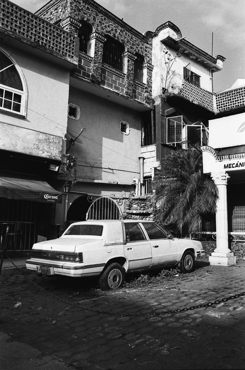 Peces Raros # 4 Film Washi Z Carga 35mm B/N ISO 400 24exp