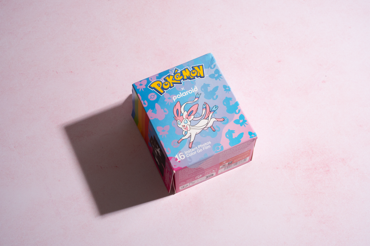 Polaroid Go Pokemon Sylveon Frame Cartucho Pelí­cula Instantánea (16 exposiciones)