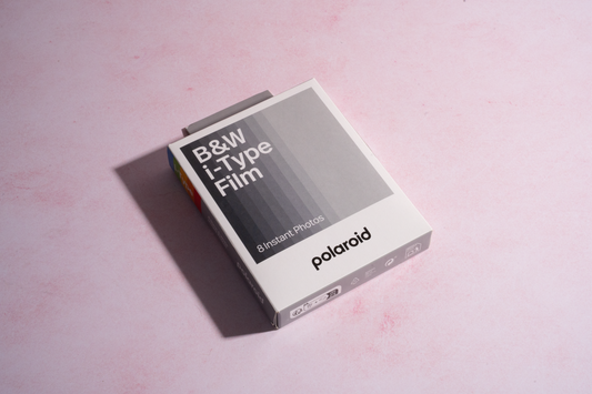 Polaroid Cartucho B&W I-Type con 8 Exposiciones