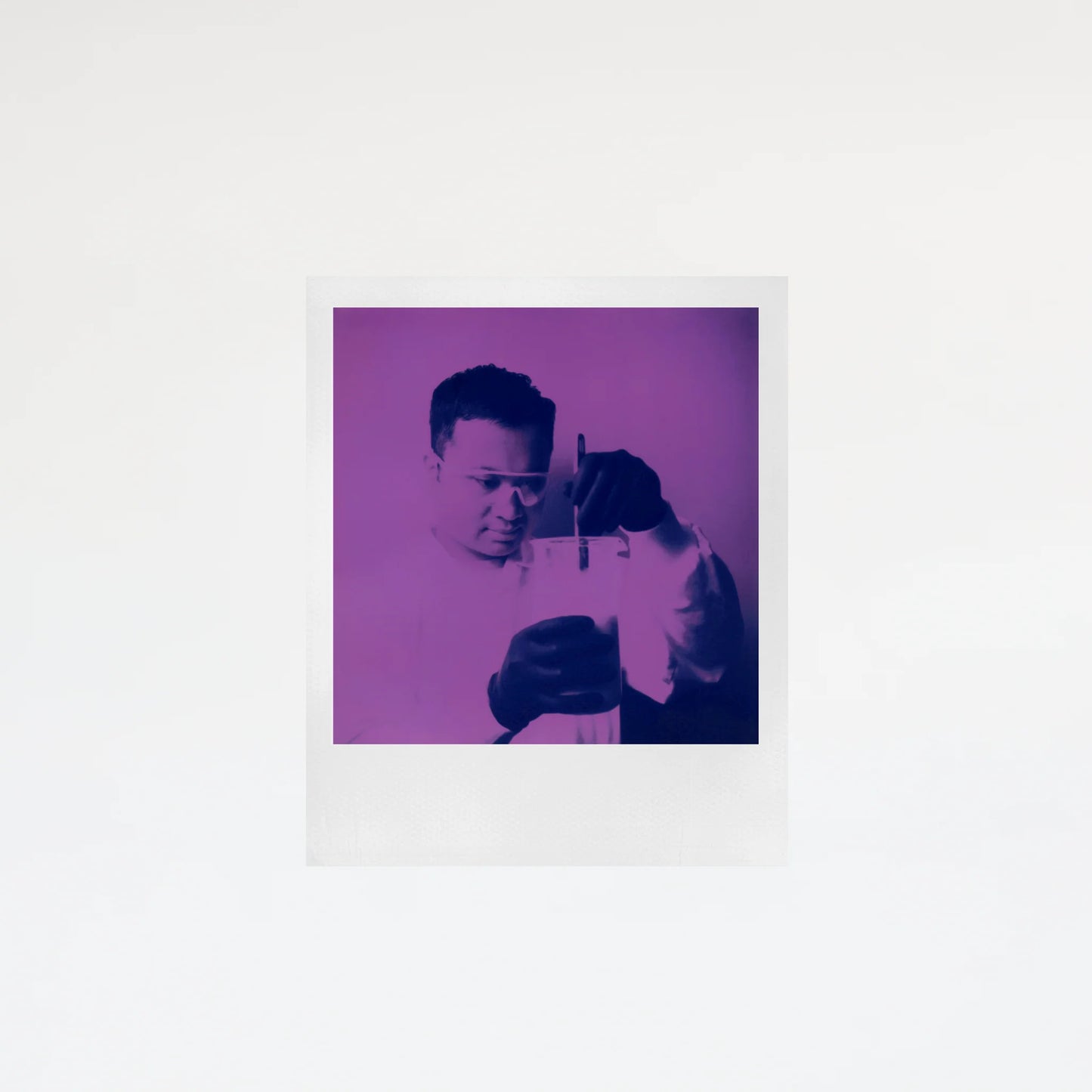 Polaroid Color 600 Reclaimed Series Purple Cartucho con 8 exposiciones