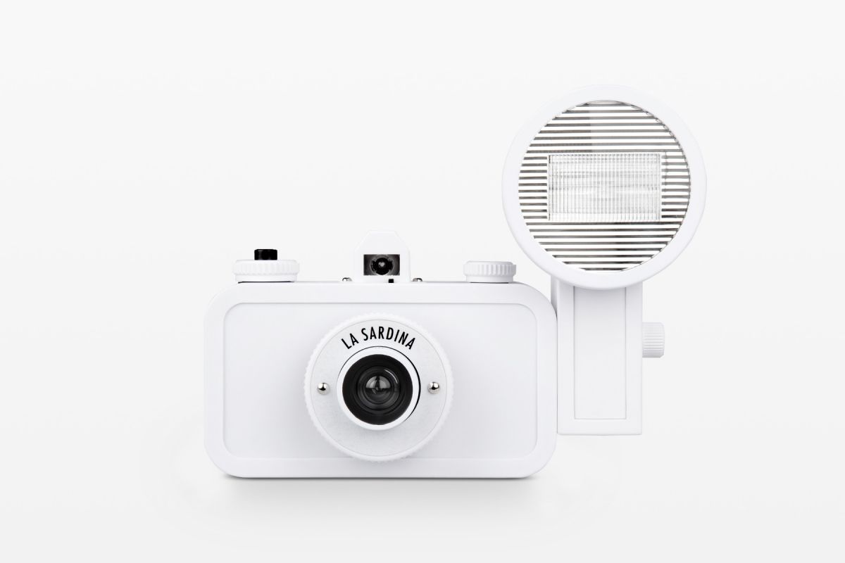 Cámara Lomography La Sardina & Flash – DIY