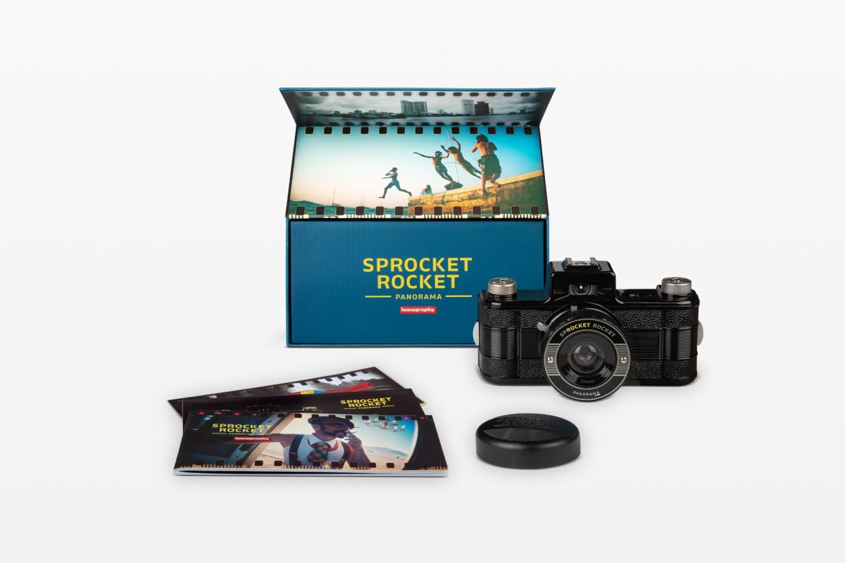 Lomography Sprocket Rocket Camera - Negra