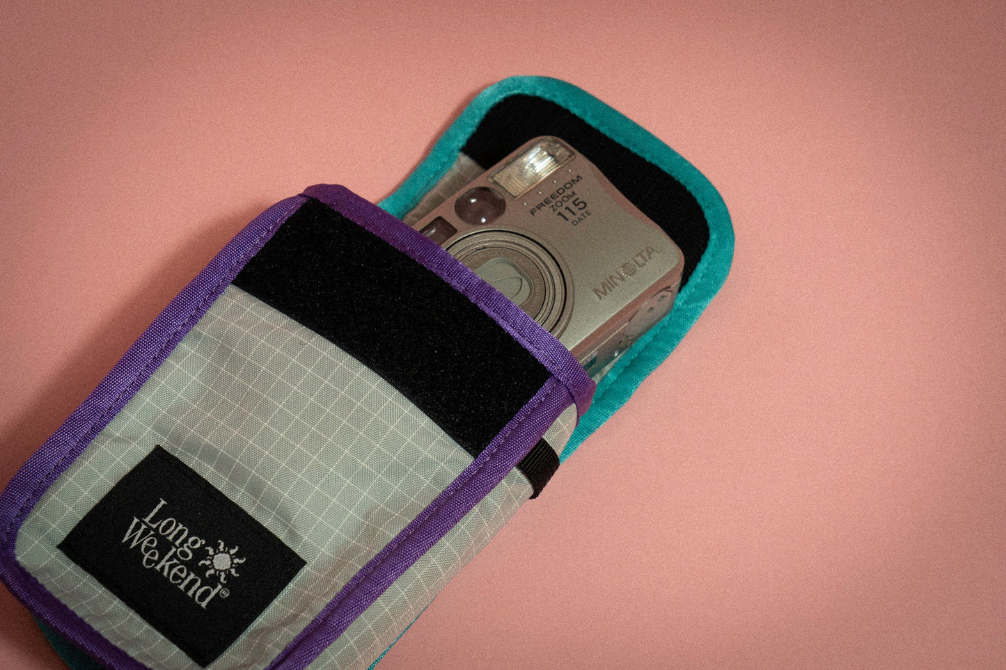 Long Weekend - Long Weekend Pouch Funda para Cámara Point&Shoot - Morado